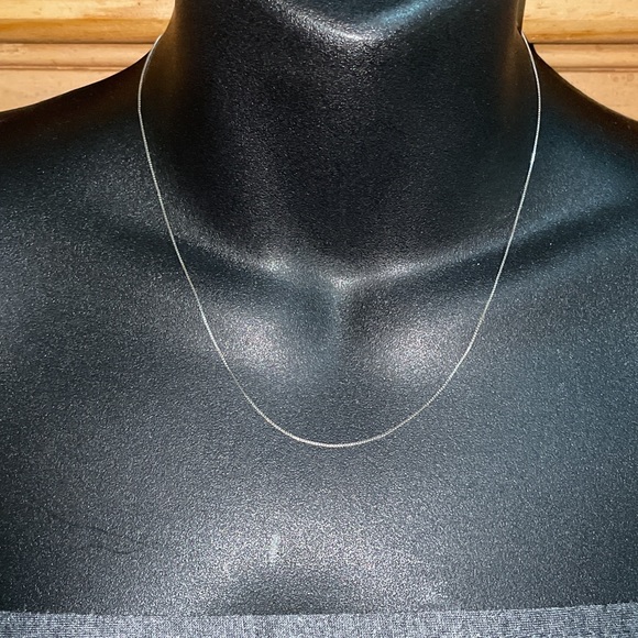 Solid 14K White Gold Box Link 18” Neck Chain Necklace Lobster Claw Clasp - Picture 2 of 12